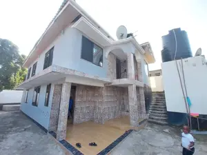 3bdrm House in Mbezi Mazulu for sale