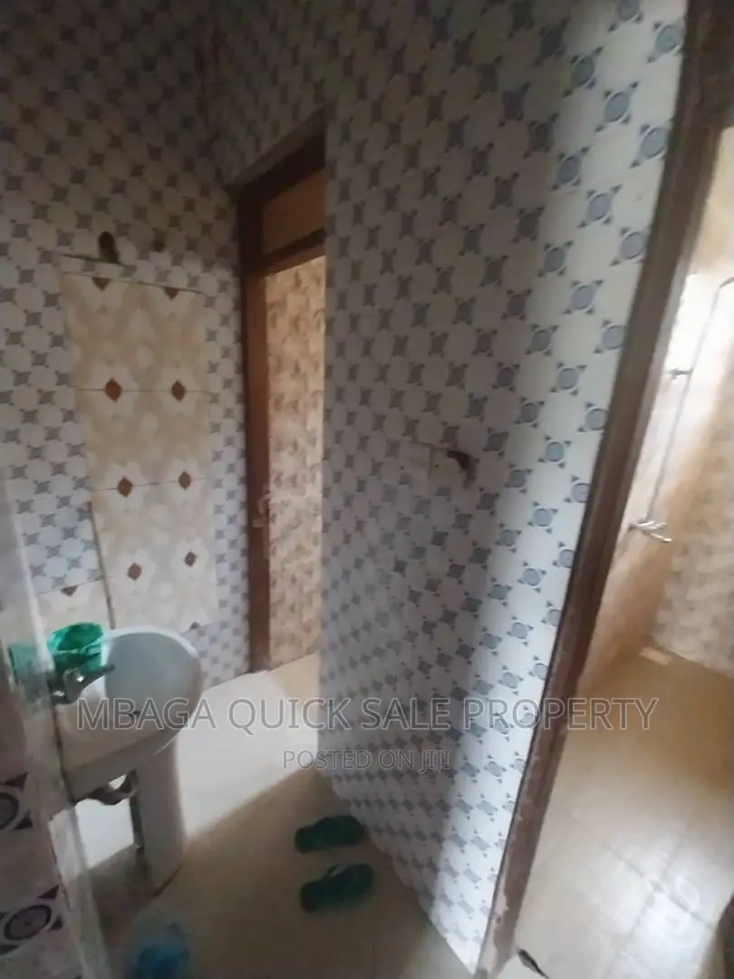 3bdrm House in Mbezi Mazulu for sale