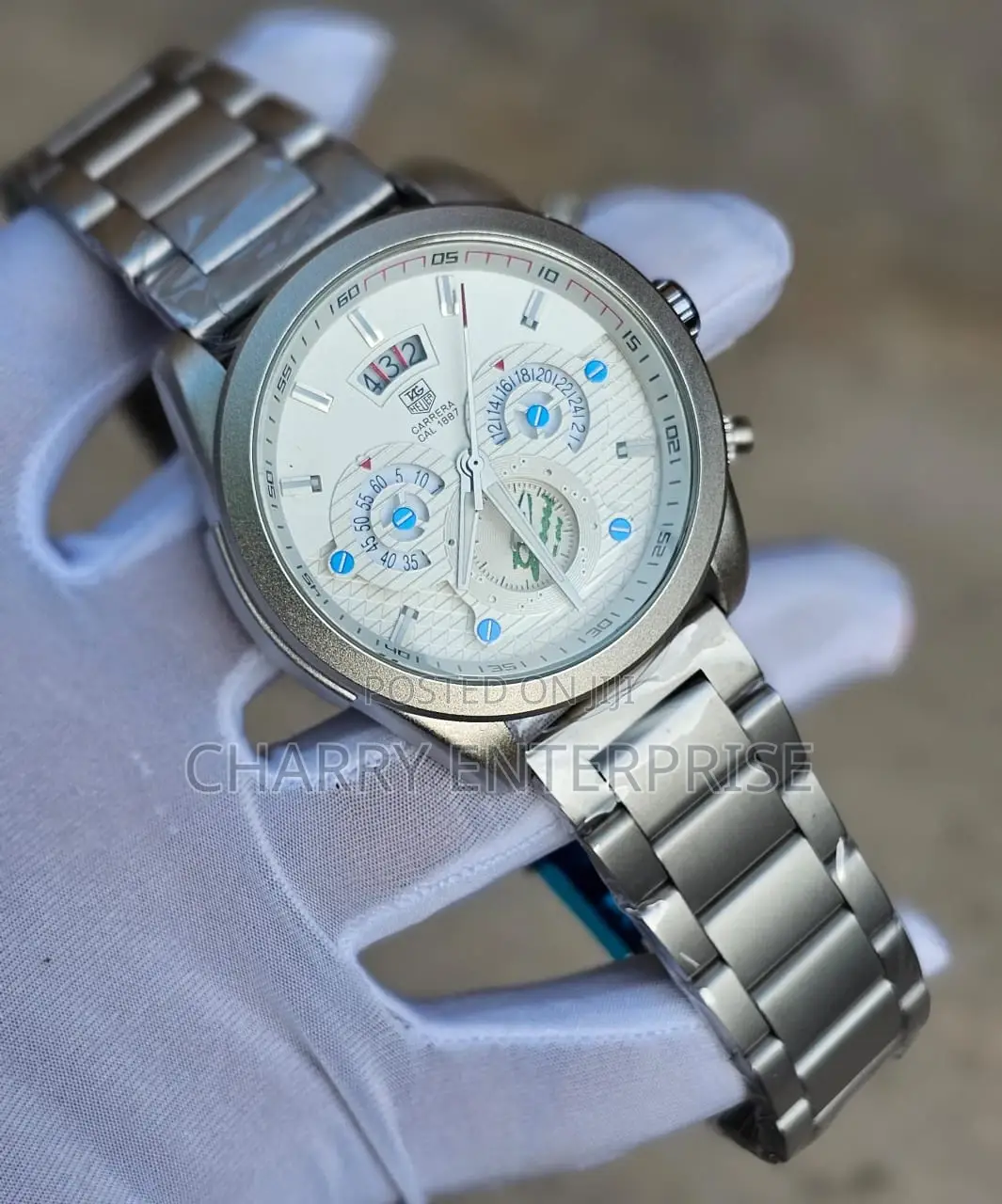 NEW TAG CARRERA Heavy Weight Watch