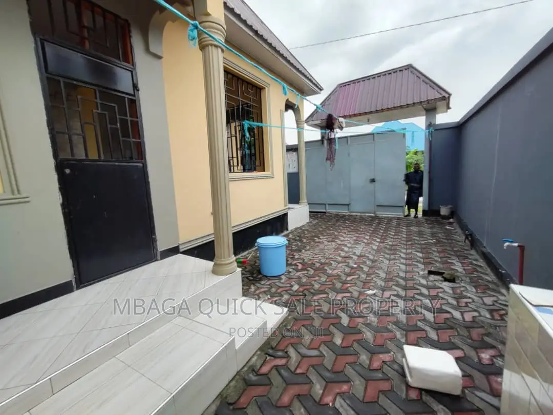 3bdrm House in Chamanzi, Mbagala for sale
