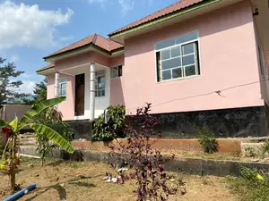 3bdrm House in Goba for sale