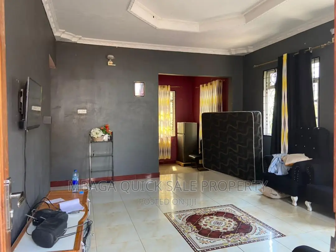 3bdrm House in Goba for sale
