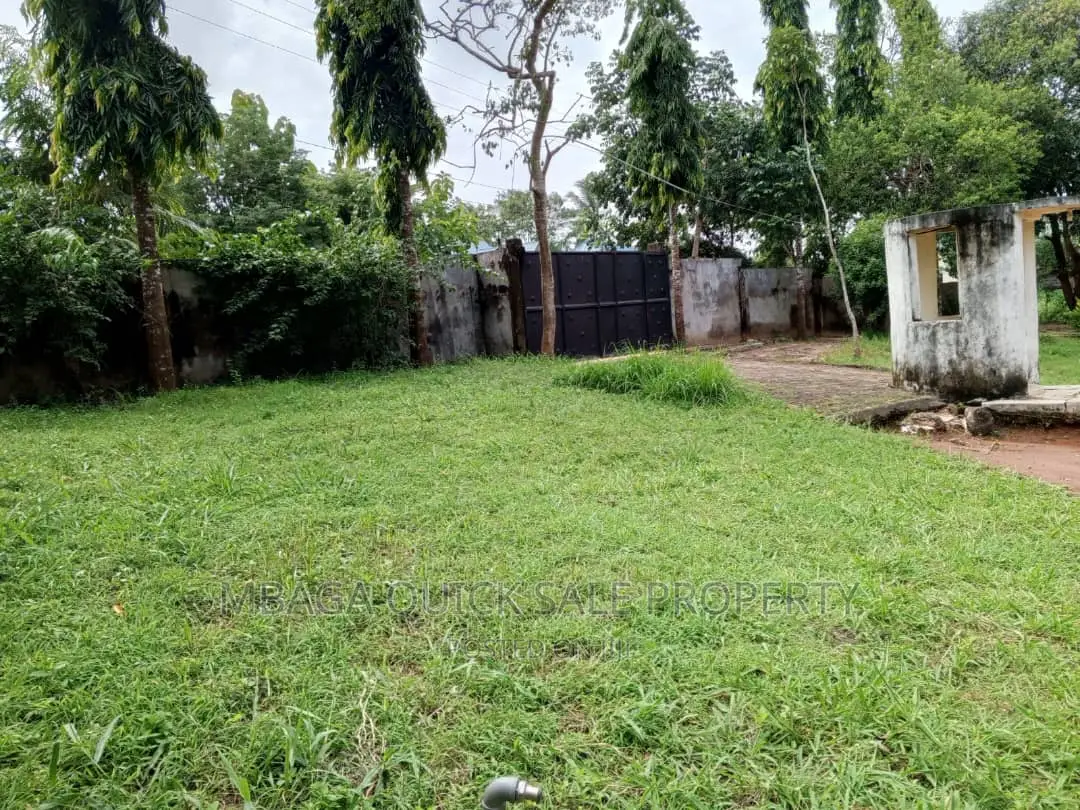 Furnished 20bdrm Block of Flats in Kibamba for sale