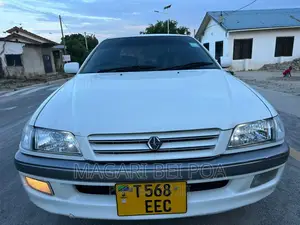 Toyota Corolla 2004 White