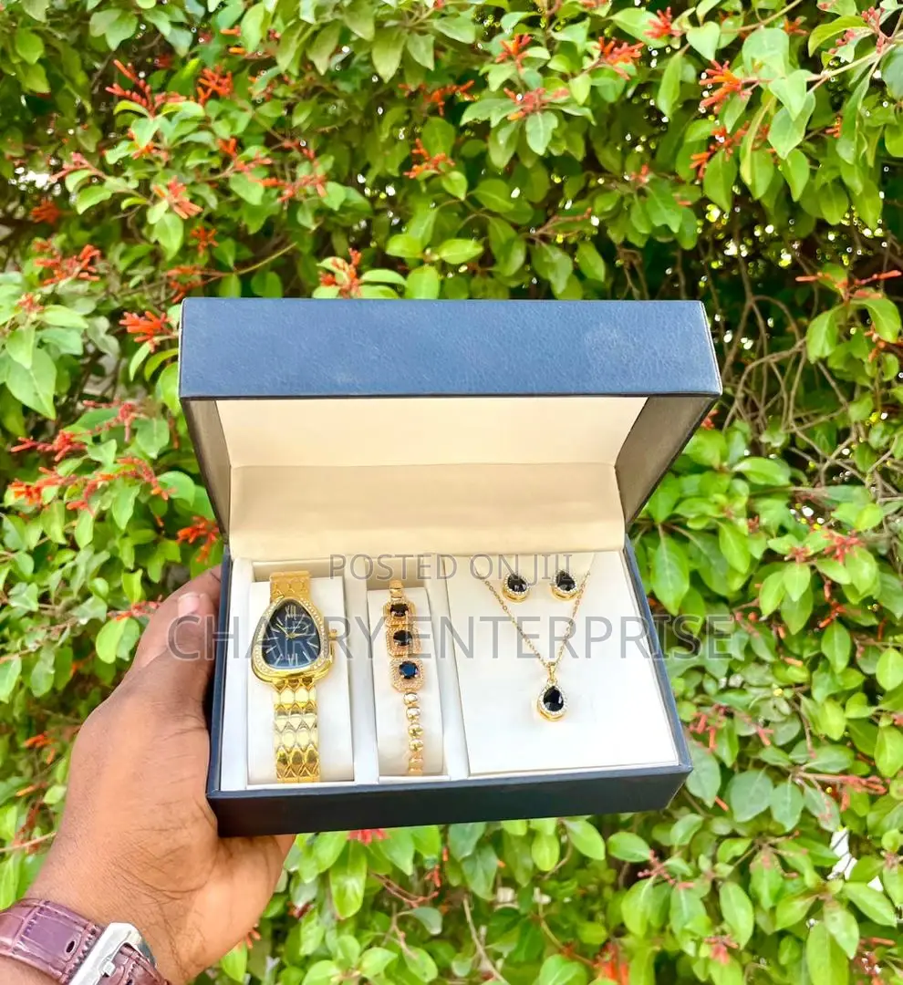 Full Set
Saa
Cheni
Hereni
Blaslet