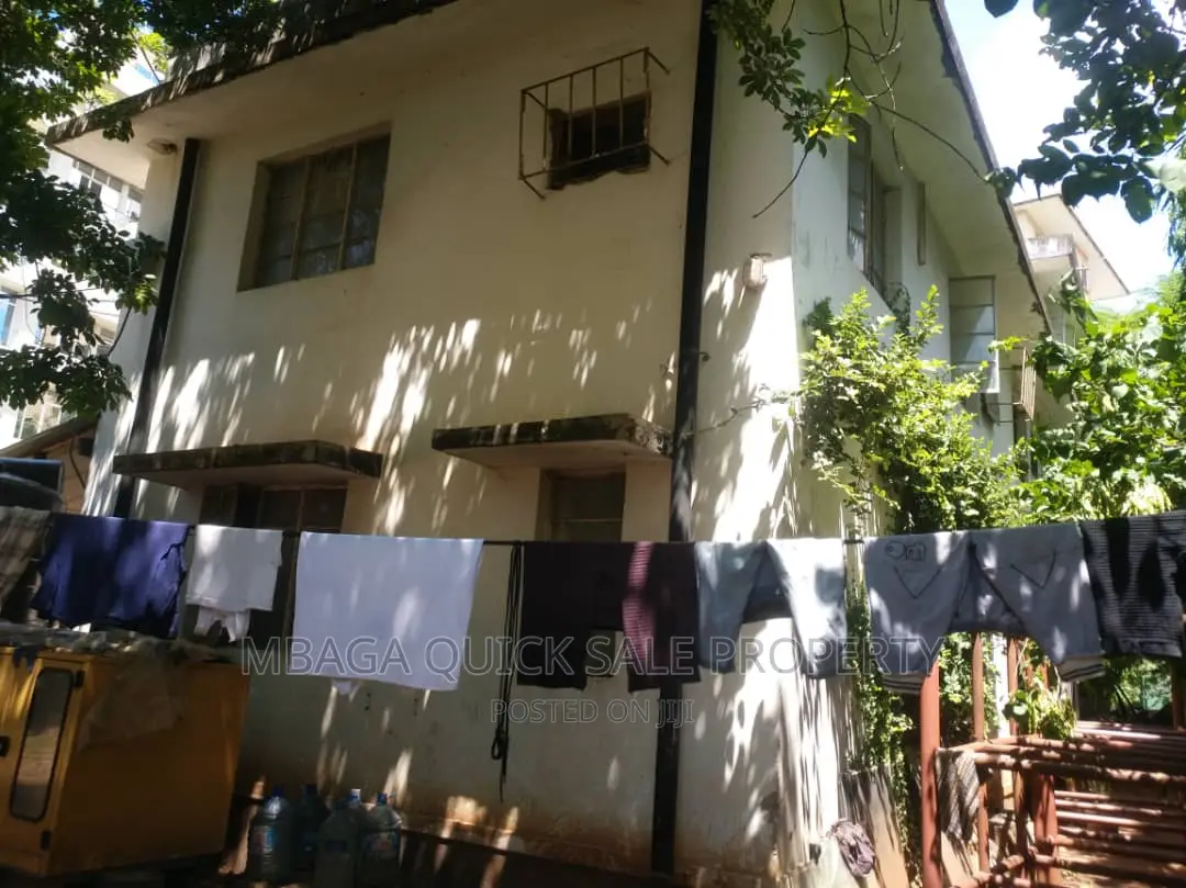 Plot for Sale at Masaki Near Sea Cliff Court