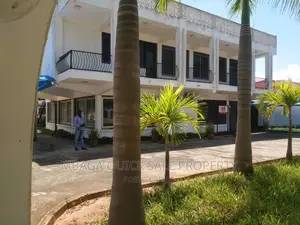 10bdrm House in Masaki for rent