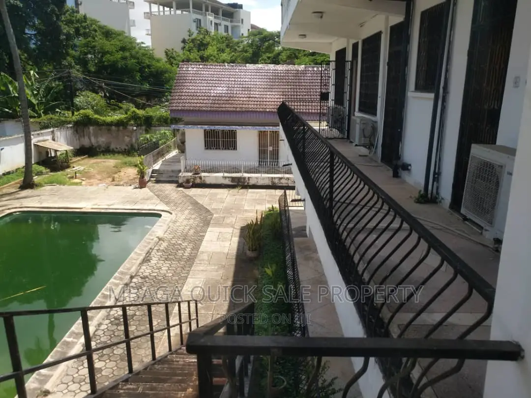10bdrm House in Masaki for rent