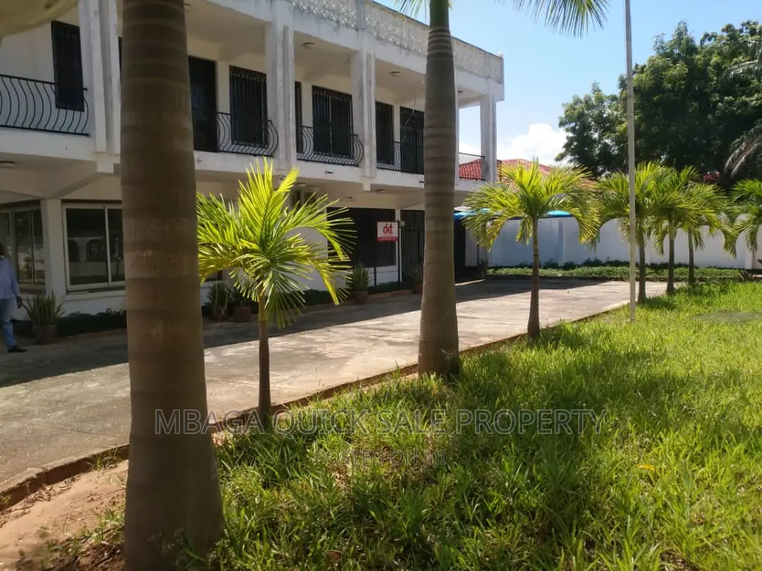 10bdrm House in Masaki for rent