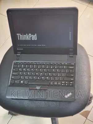 Laptop Lenovo ThinkPad X131e 4GB Intel HDD 500GB