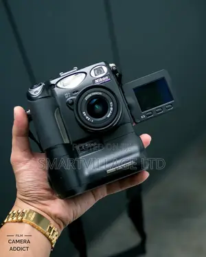 Nikon Coolpix 5000