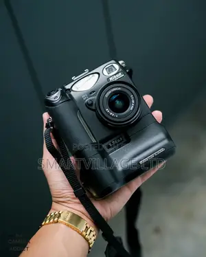 Nikon Coolpix 5000
