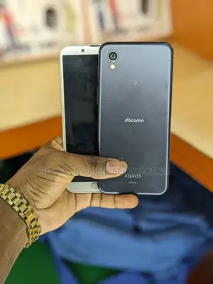 Sharp Aquos Sense 2 SHV43 32 GB