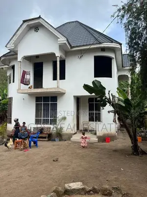 4bdrm House in Usa River  Momela, Arusha for sale