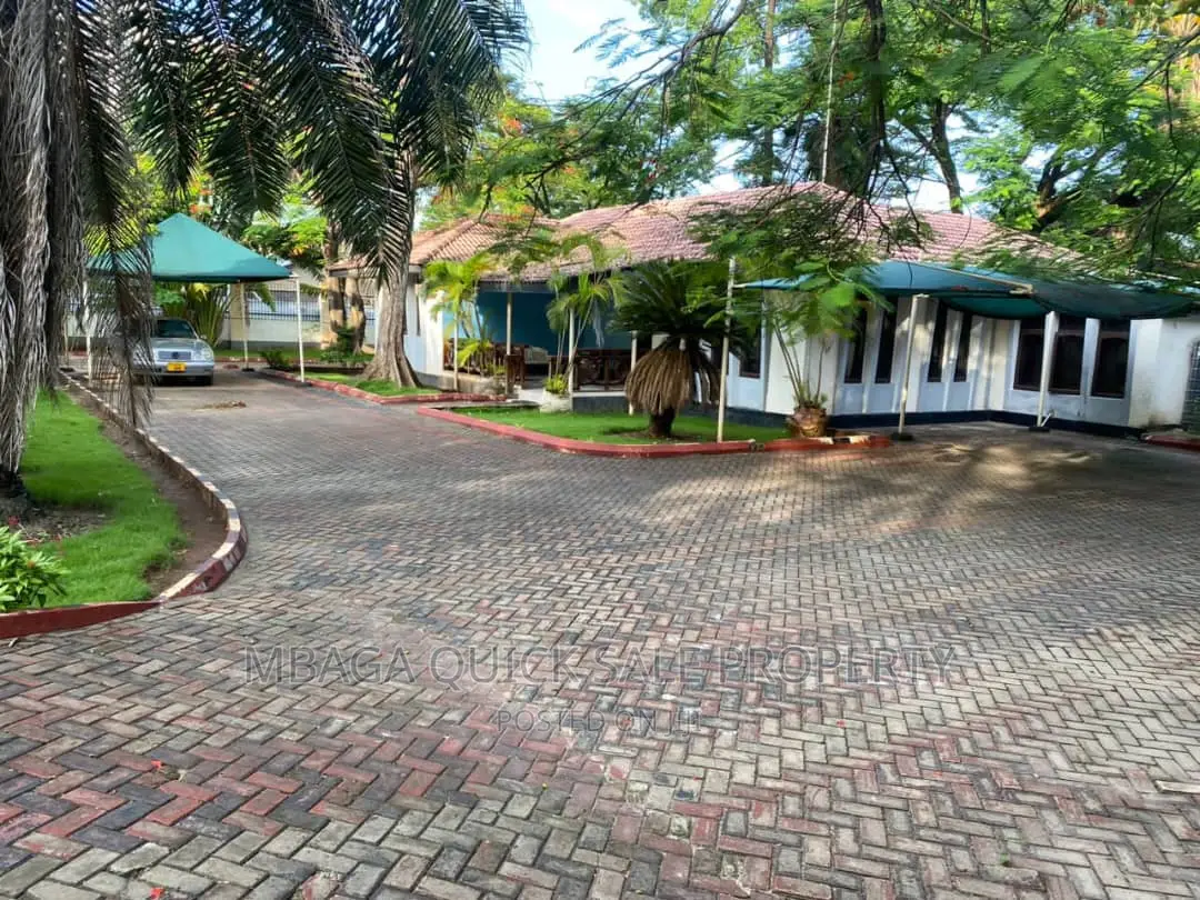 4bdrm House in Regent Estate, Mikocheni for rent