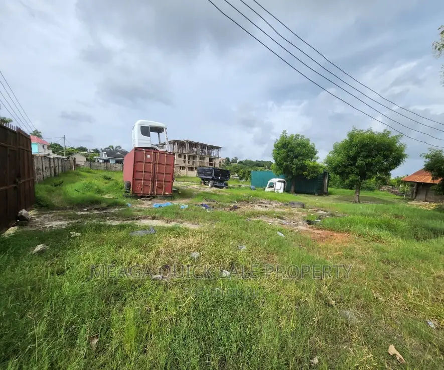 Plot for Sale at Salasala