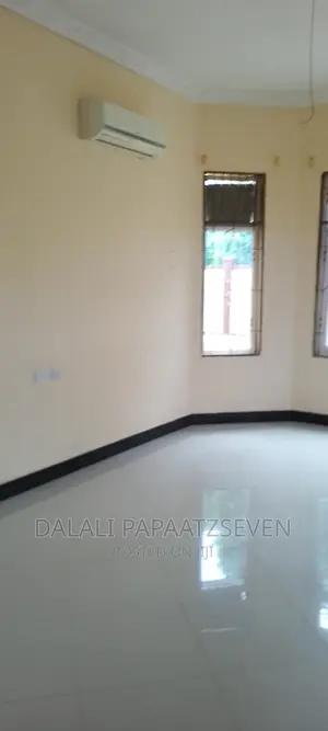 3bdrm House in Dalalipapaatzseven, Bunju for rent