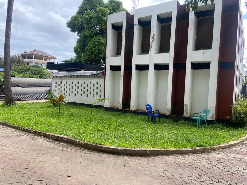 4bdrm House in Kinondoni for sale