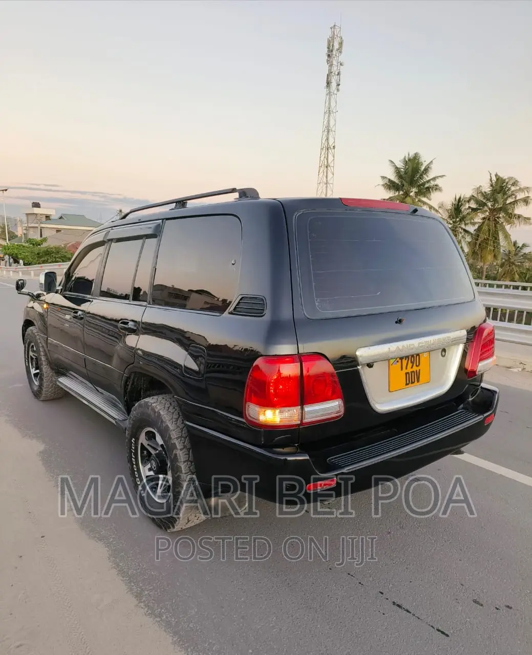 Toyota Land Cruiser 2005 Black