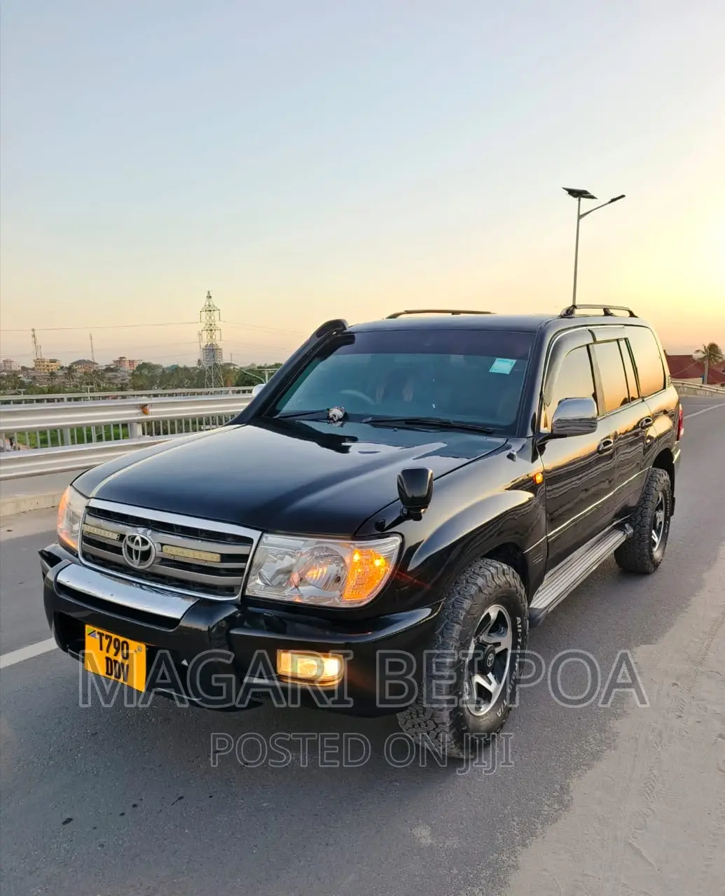 Toyota Land Cruiser 2005 Black