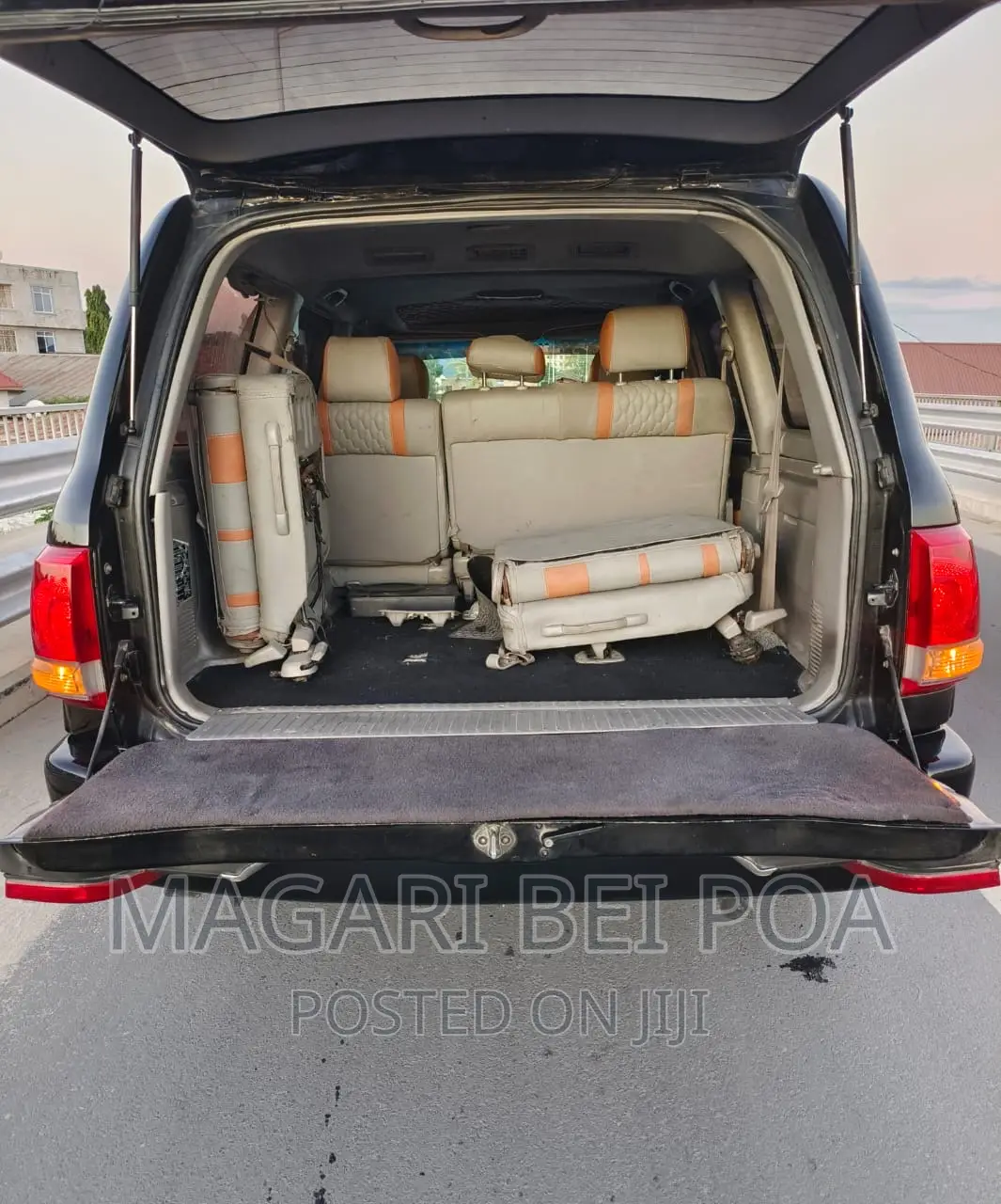 Toyota Land Cruiser 2005 Black