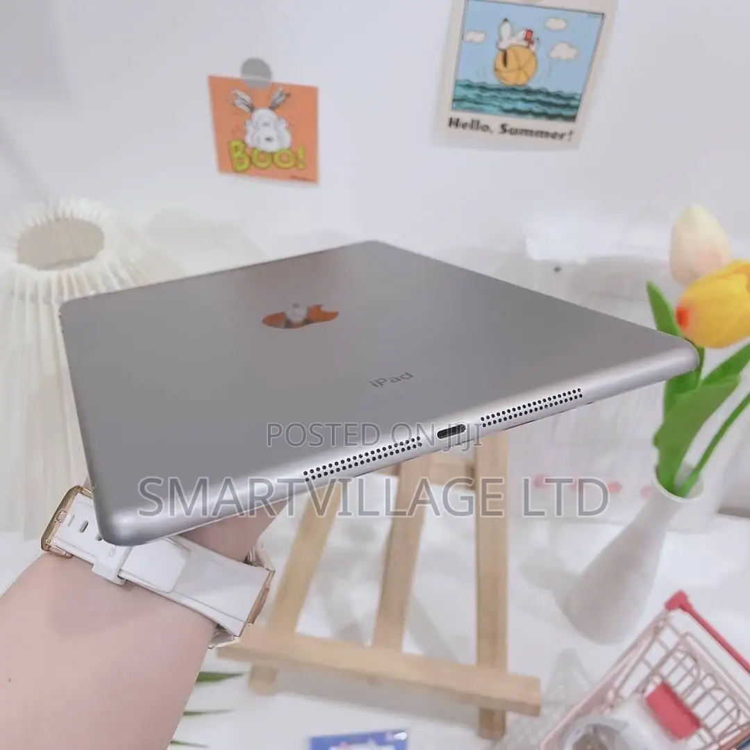 Apple iPad 2 Wi-Fi 64 GB Gray