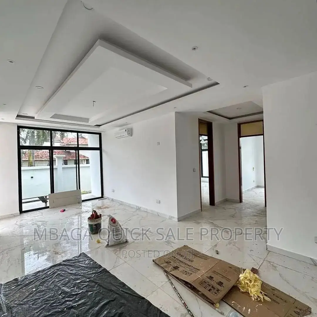 3bdrm Apartment in Mbez Beach for rent