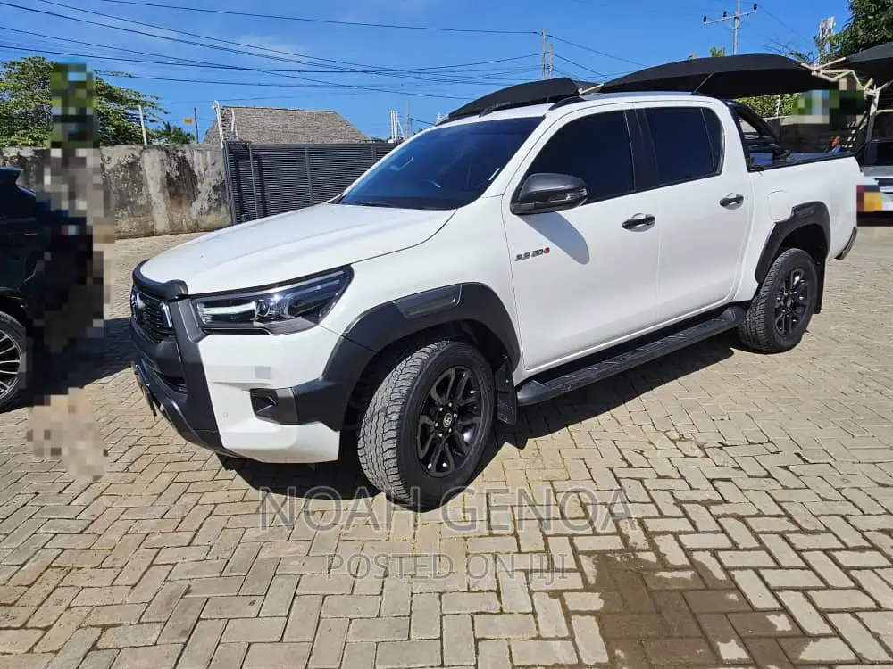 Toyota Hilux 2.8 Diesel 2020 White