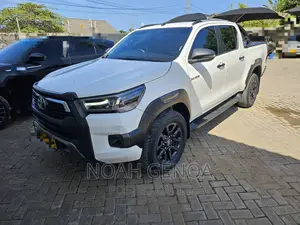 Toyota Hilux 2.8 Diesel 2020 White