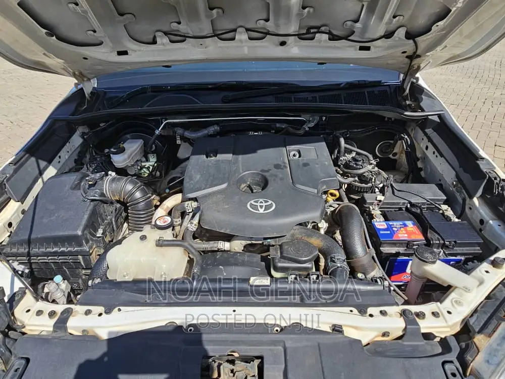 Toyota Hilux 2.8 Diesel 2020 White