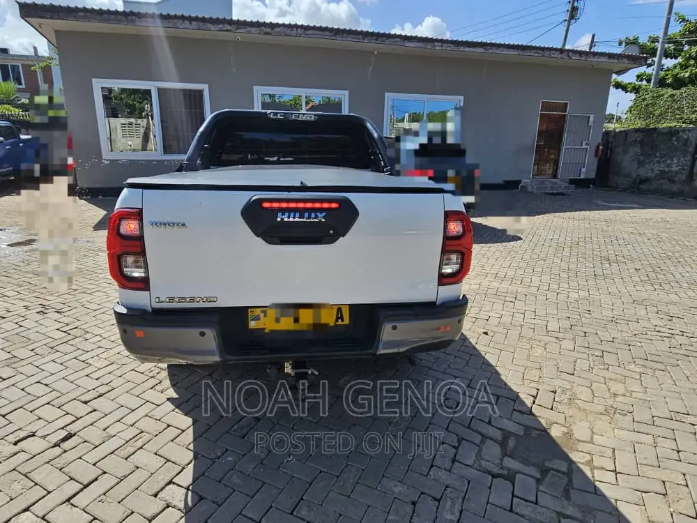 Toyota Hilux 2.8 Diesel 2020 White