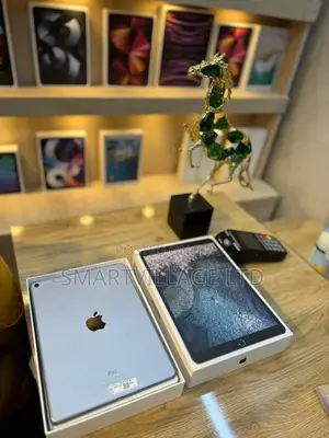 Apple iPad Pro 9.7 (2016) 128 GB Gray