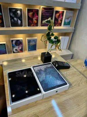 Apple iPad Pro 9.7 (2016) 128 GB Gray