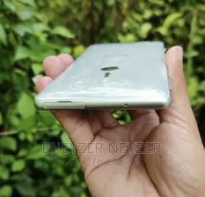Sony Xperia XZ2 64 GB Gold