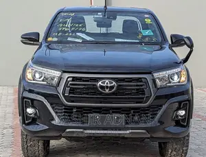 Toyota Hilux 2018 Black