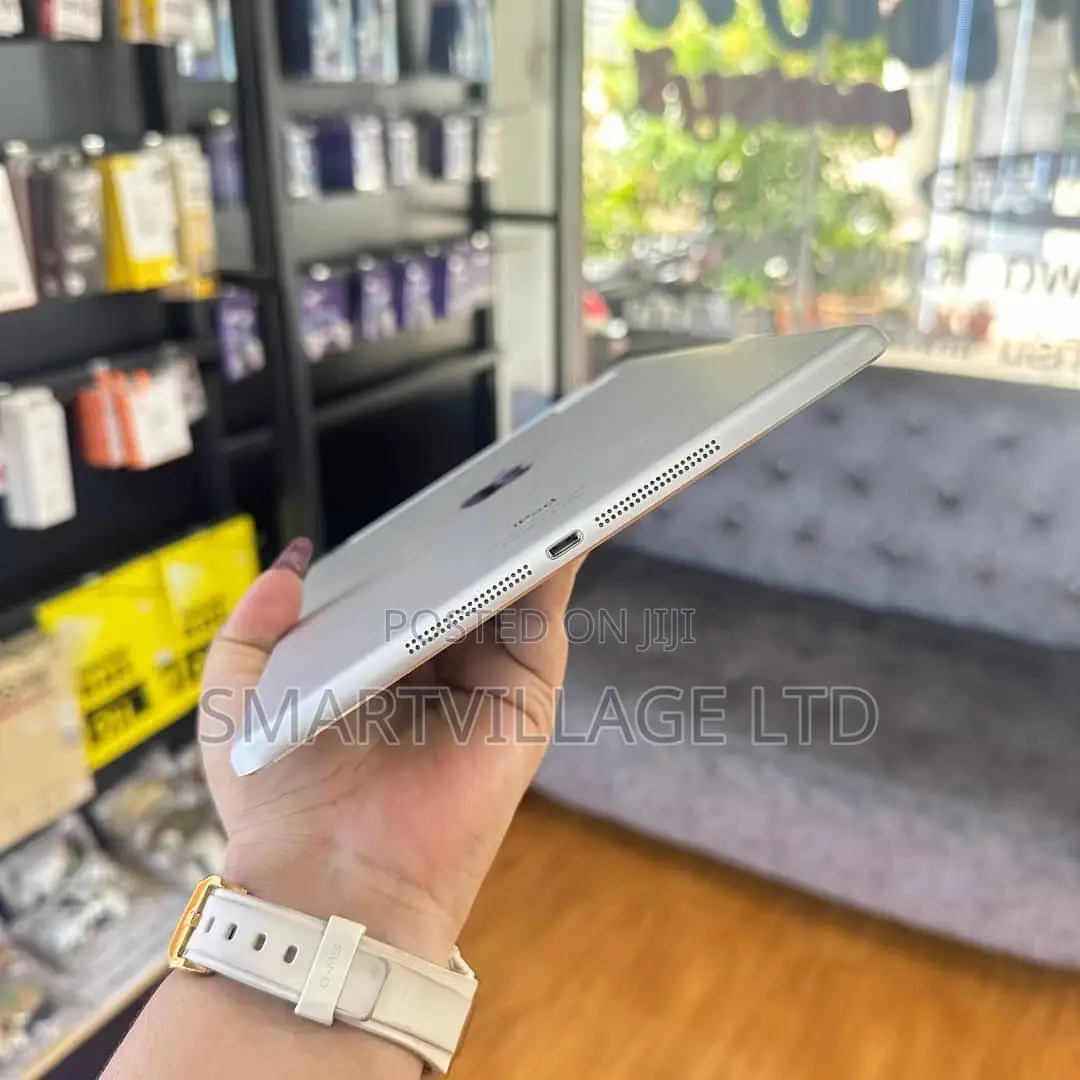 Apple iPad Air 32 GB White
