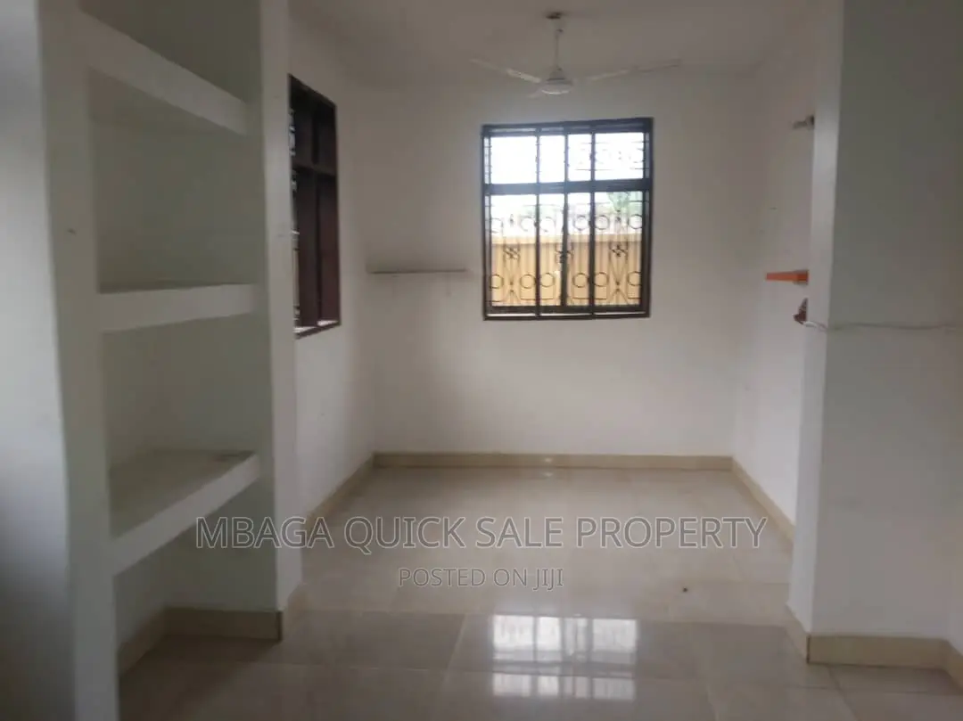 3bdrm House in Mikocheni B for rent