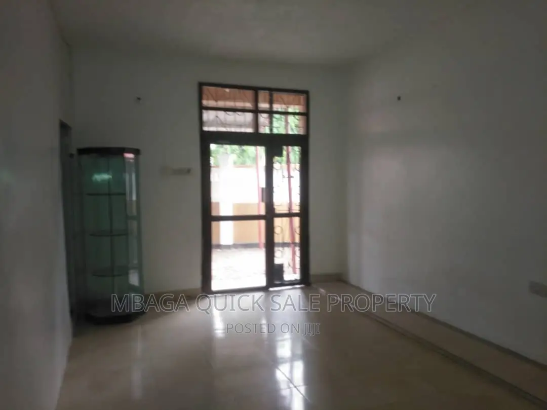 3bdrm House in Mikocheni B for rent