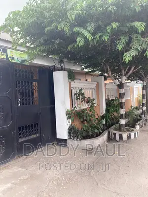 Furnished 8bdrm Room & Parlour in Mtoni for sale