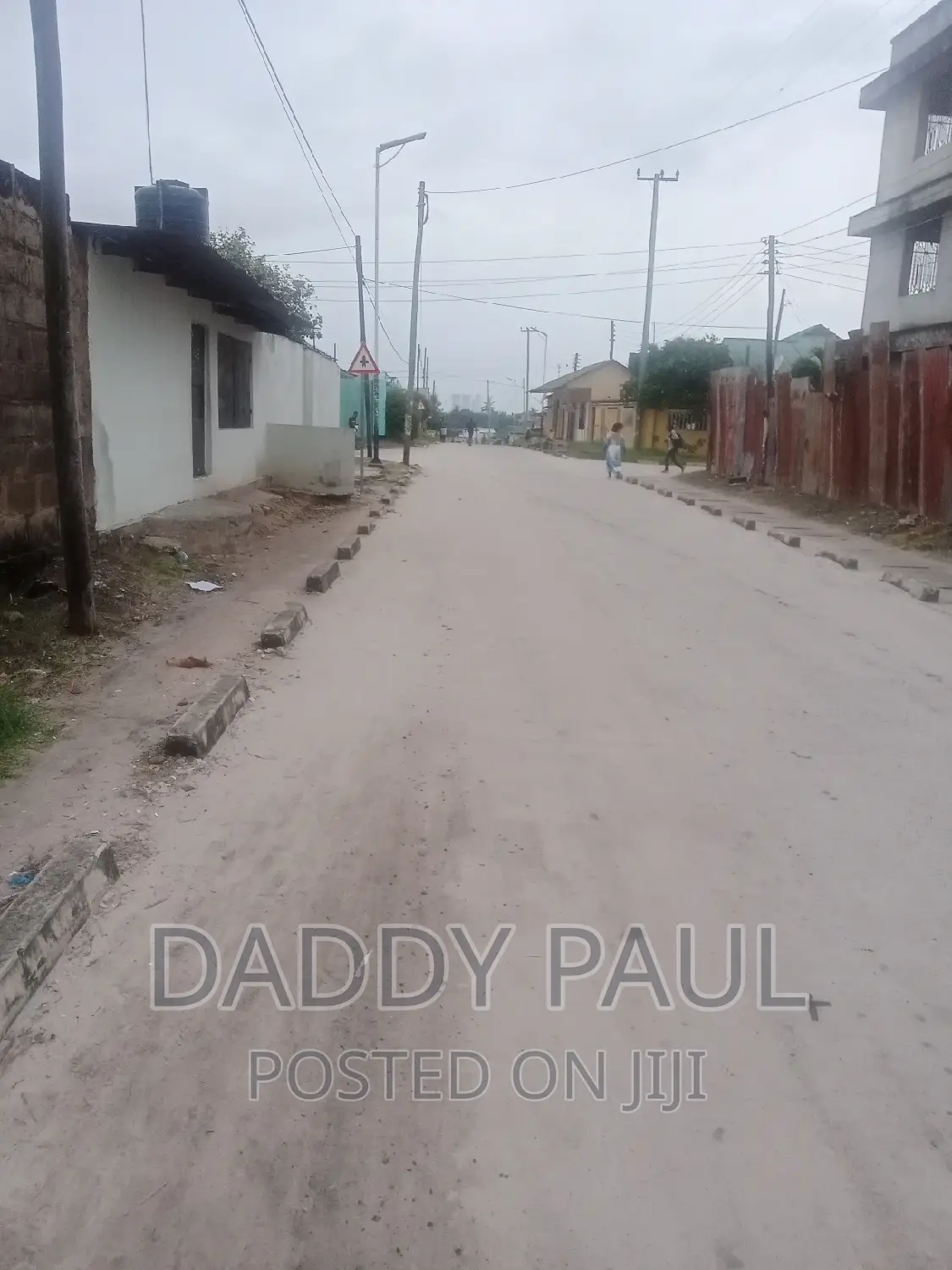 Furnished 8bdrm Room & Parlour in Mtoni for sale