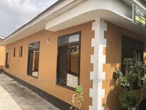8bdrm House in Temeke, Azimio for sale