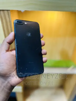 Apple iPhone 7 Plus 32 GB Black