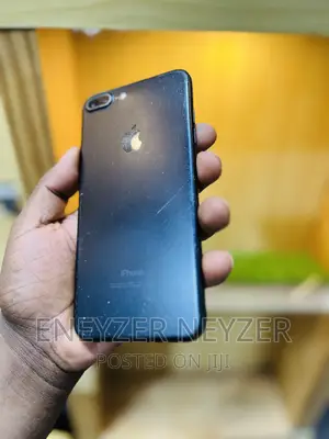 Apple iPhone 7 Plus 32 GB Black