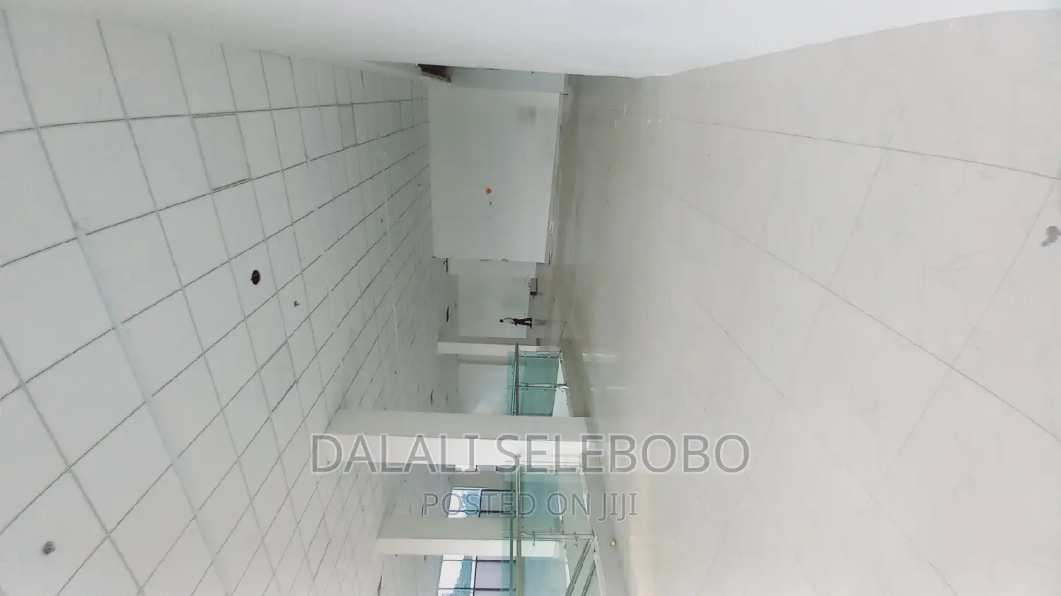 Office Bangalore Flo W 4 Near by Mliman City Mall