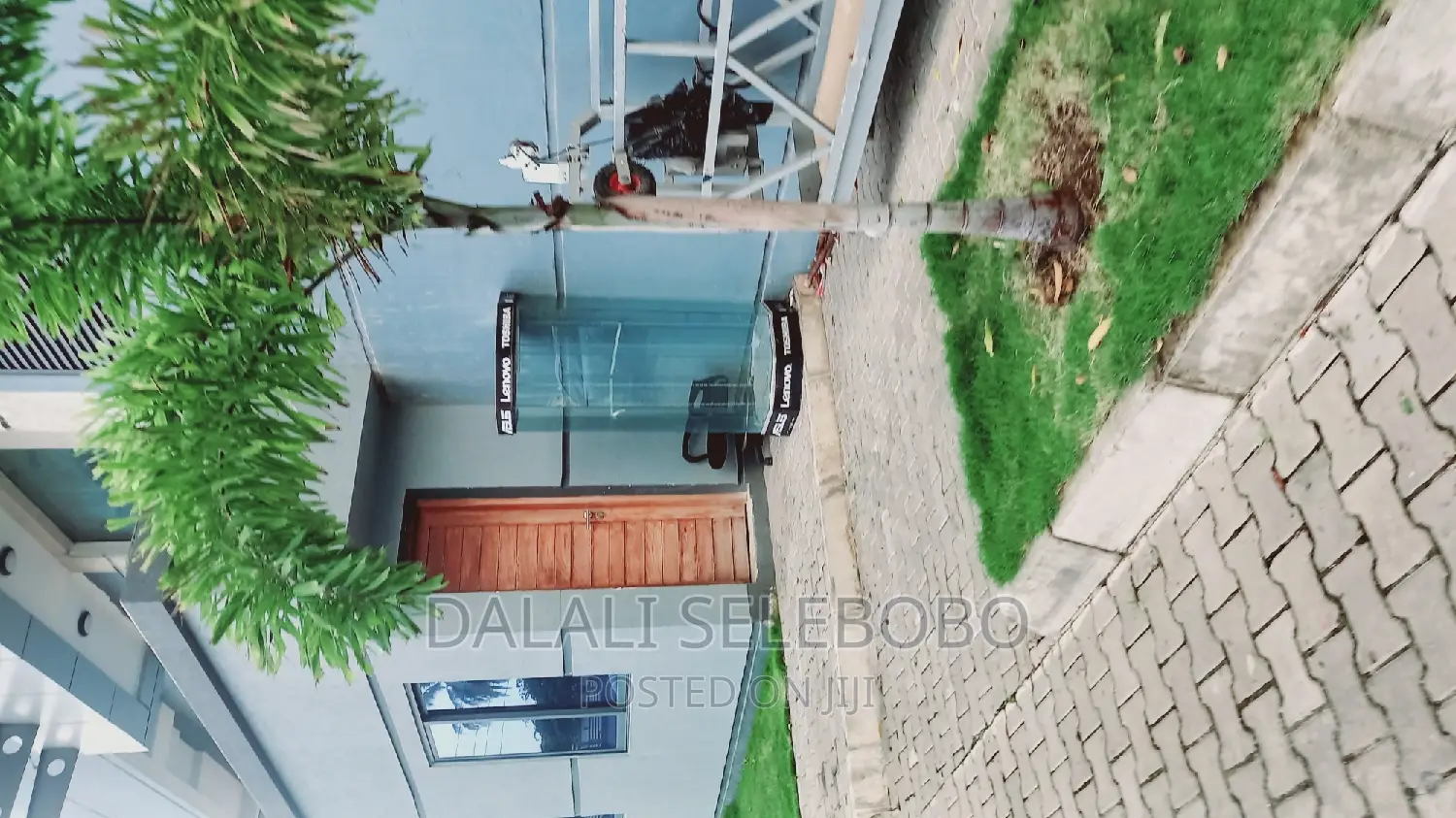 Office Bangalore Flo W 4 Near by Mliman City Mall