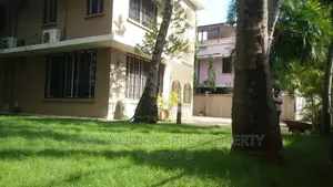 Furnished 5bdrm House in Msasani Beach for rent