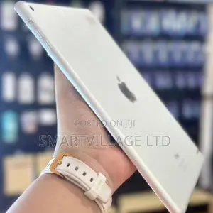 Apple iPad Air 16 GB White