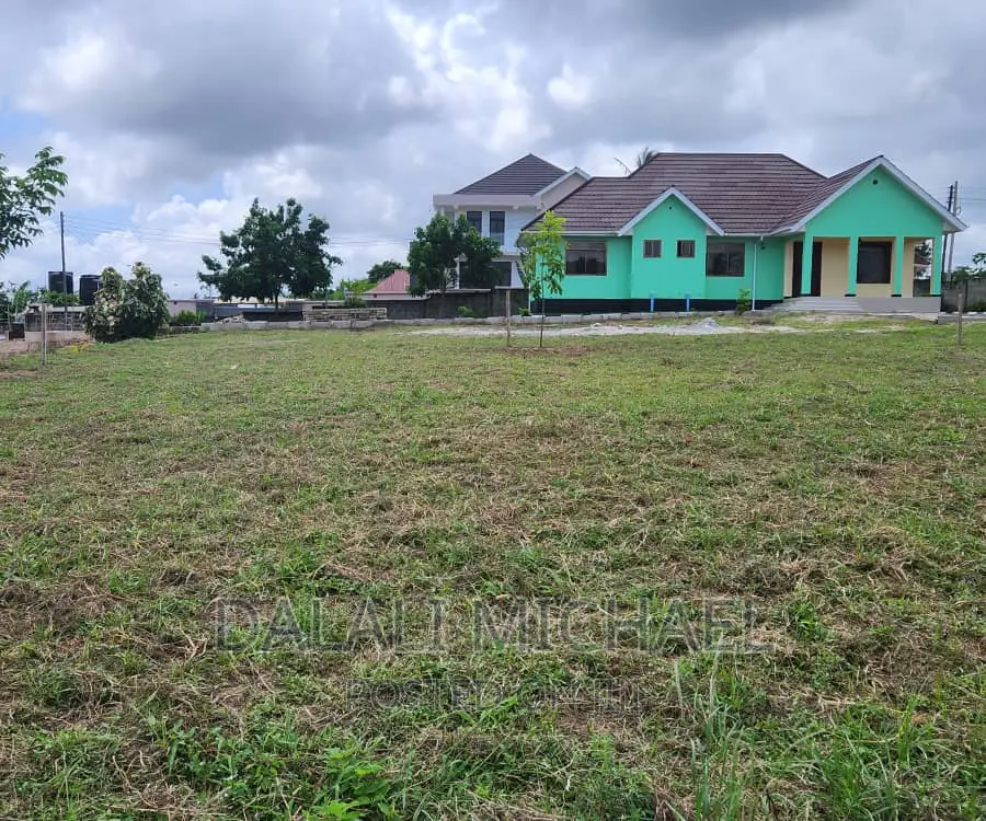 Plot for Sale in Salasala,.