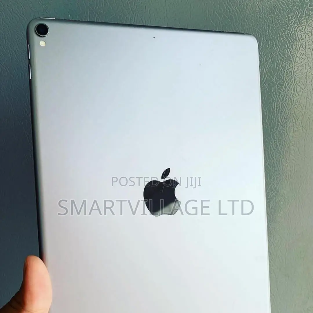 Apple iPad Pro 10.5 (2017) 256 GB Gray