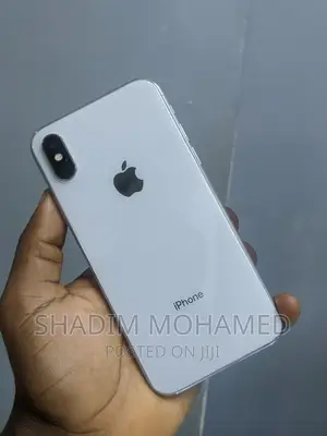 Apple iPhone X 64 GB White
